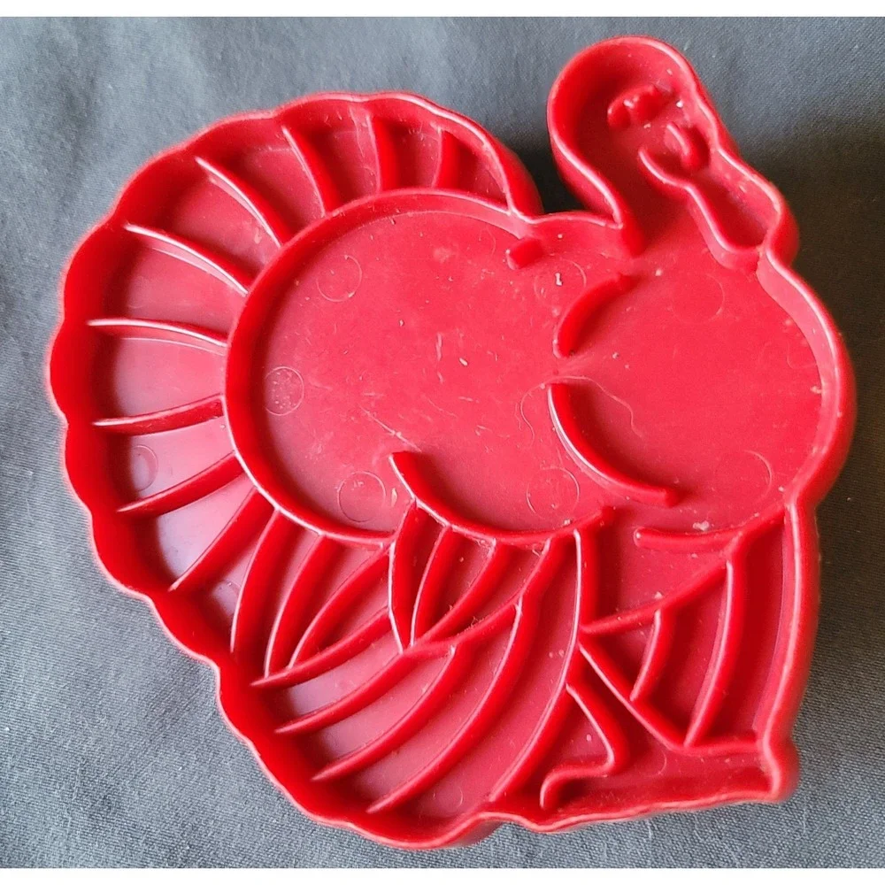 Vintage Tupperware Set of 8 Plastic Cookie Cutters 1970s‎ Assorted Holidays